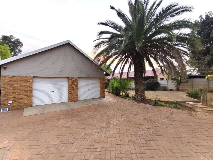 4 Bedroom Property for Sale in Fauna Free State